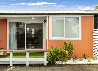 Sunny St Clair Beach Nook