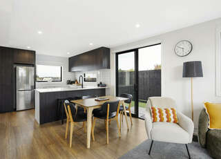 Musselburgh Rise Townhouse